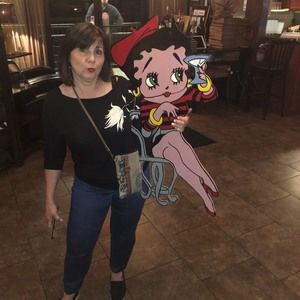 Meet your Posher, Bonnie